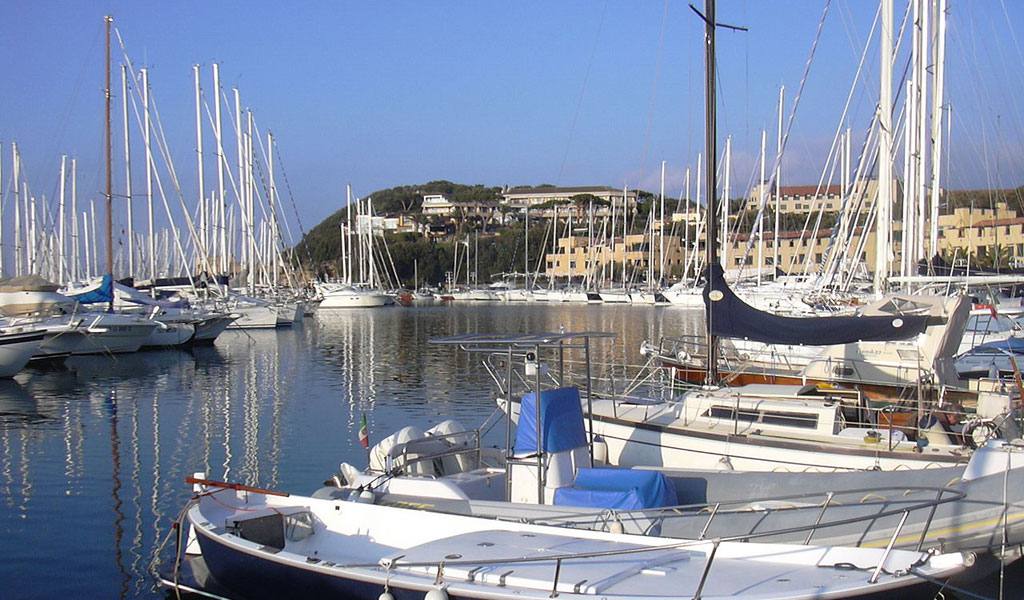 The best marinas on the western coast of Tuscany
