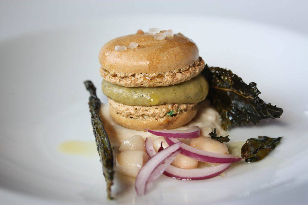 Would you have ever imagined to eat ribollita inside a macaron?