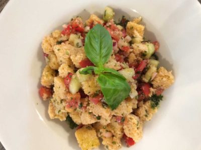 La panzanella toscana: gusto e freschezza