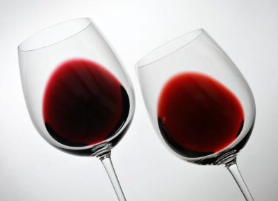 Come degustare un vino: consigli di una sommelier