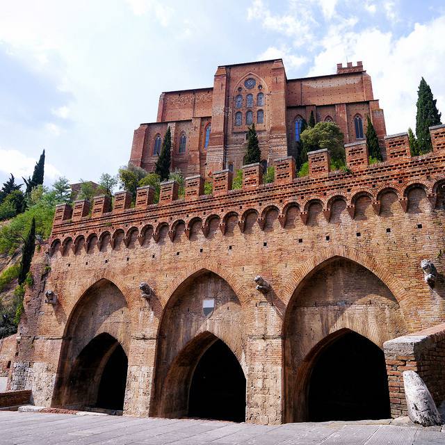 Fontebranda | Siena Photos Fontebranda | Siena Photos