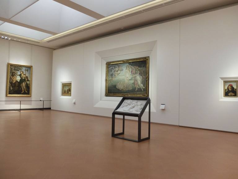 The new Botticelli display at the Uffizi - Florence Museums The new Botticelli display at the Uffizi - Florence Museums