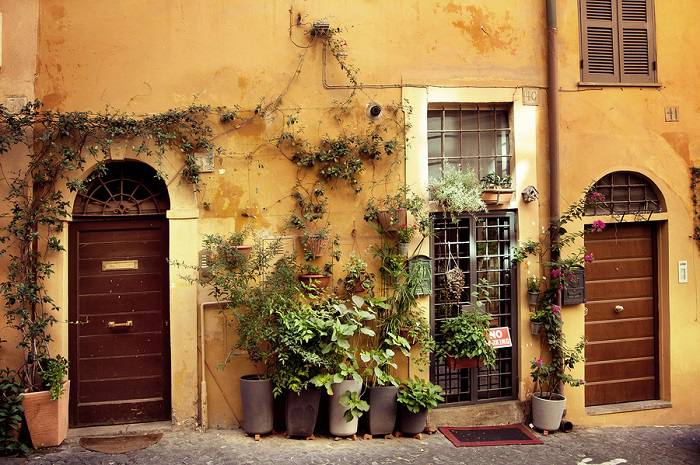 Old italian streets offer major parking challenges Old italian streets offer major parking challenges