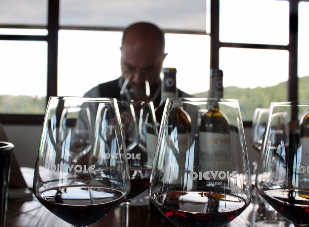 Filippo Bartolotta ha provato tutti i vini di Dievole Filippo Bartolotta ha provato tutti i vini di Dievole