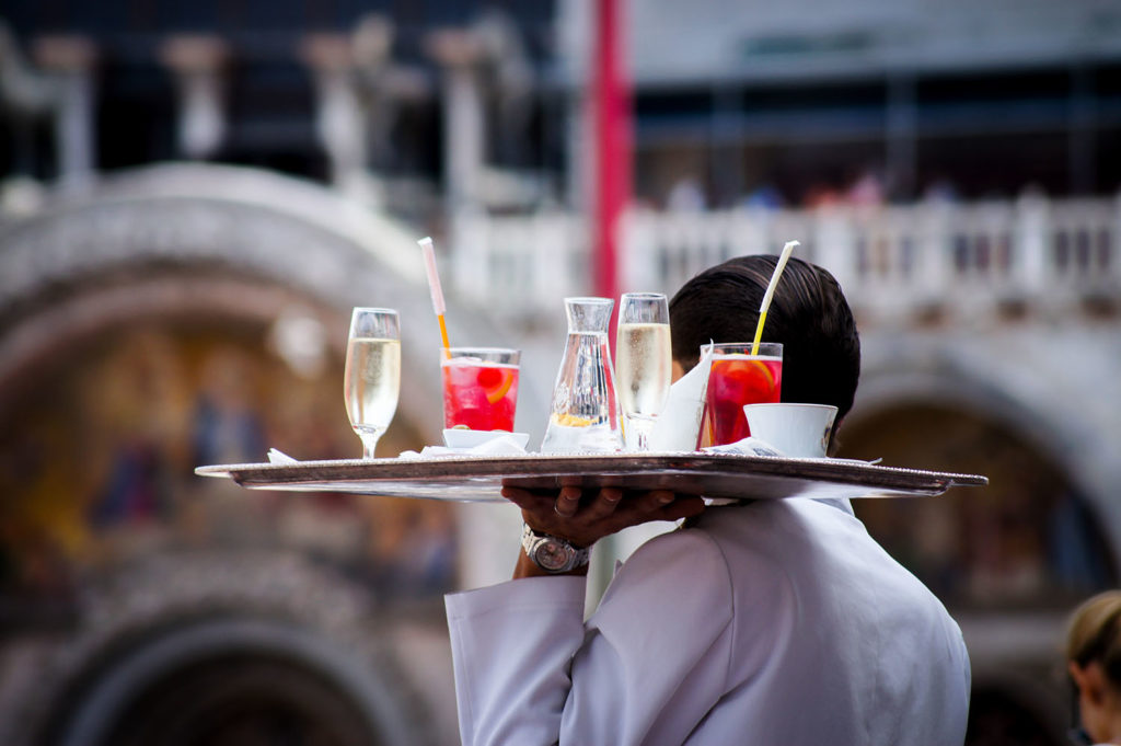 Tipping in Italian restaurants - Tipping in Italy